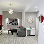 Amazing Apartment 100 Meters From The Old Town