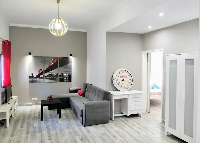 Amazing Apartment 100 Meters From The Old Town